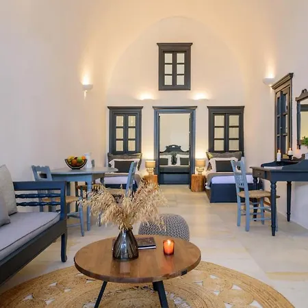 Firalia, Casa In Rock Fira (Santorini)