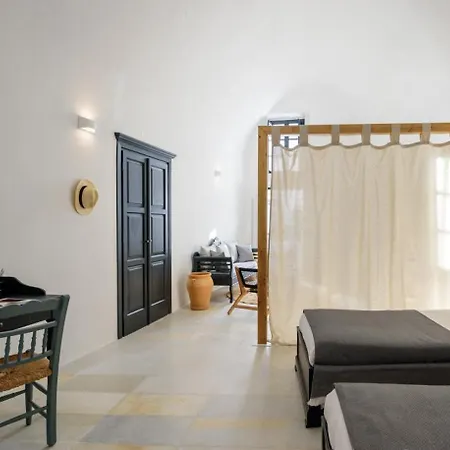Firalia, Casa In Rock Hotell *